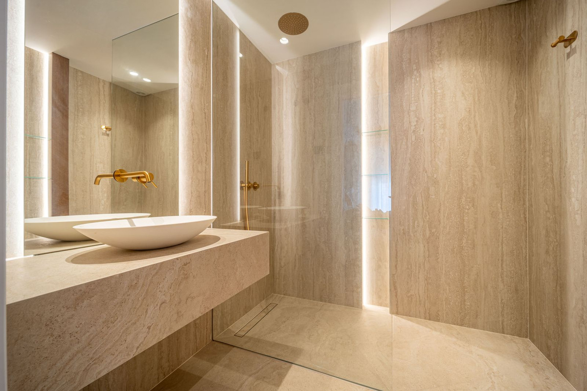 Te koop Herenhuis Costa Del Sol Nueva Andalucía € 795.000,-