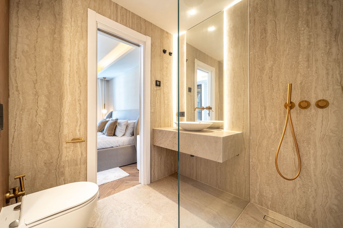 Te koop Herenhuis Costa Del Sol Nueva Andalucía € 795.000,-