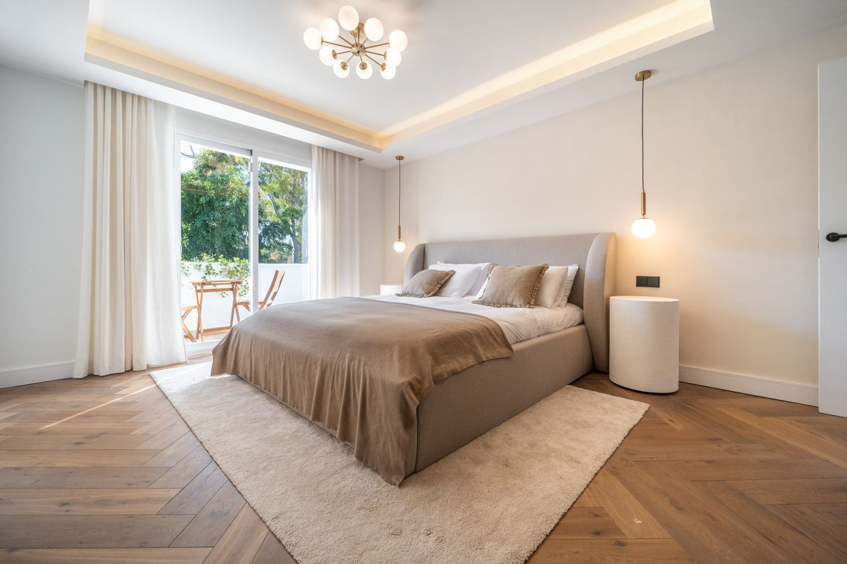 Te koop Herenhuis Costa Del Sol Nueva Andalucía € 795.000,-