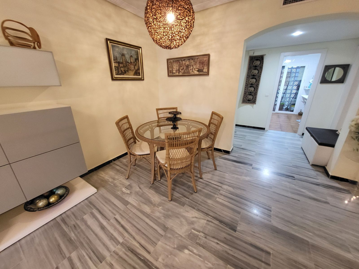 Te koop Middle Floor Apartment Costa Del Sol Puerto Banús € 750.000,-