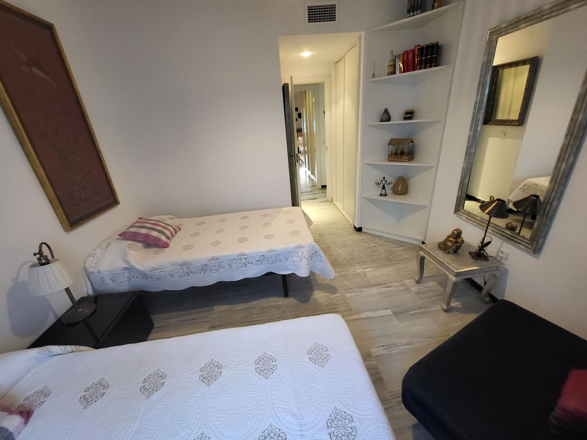 Te koop Middle Floor Apartment Costa Del Sol Puerto Banús € 750.000,-