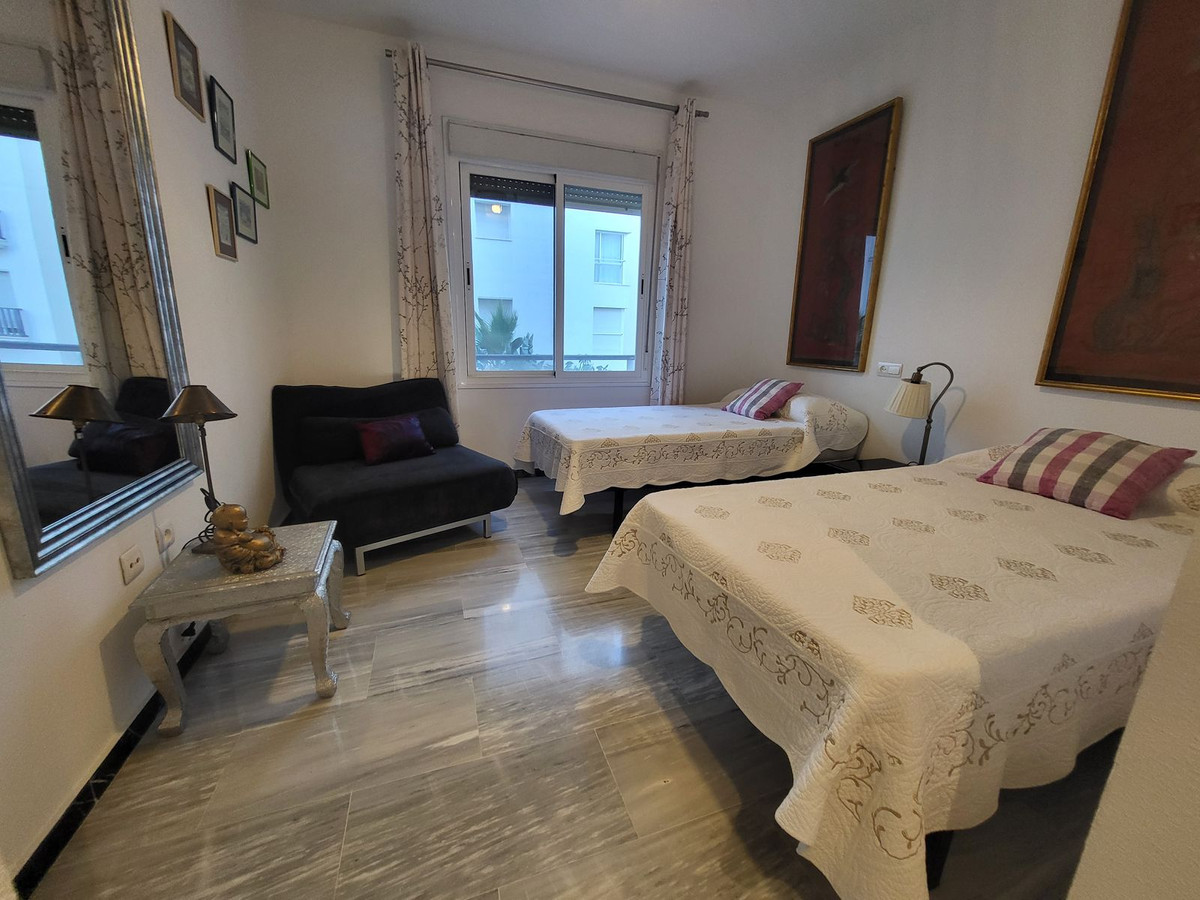 Te koop Middle Floor Apartment Costa Del Sol Puerto Banús € 750.000,-