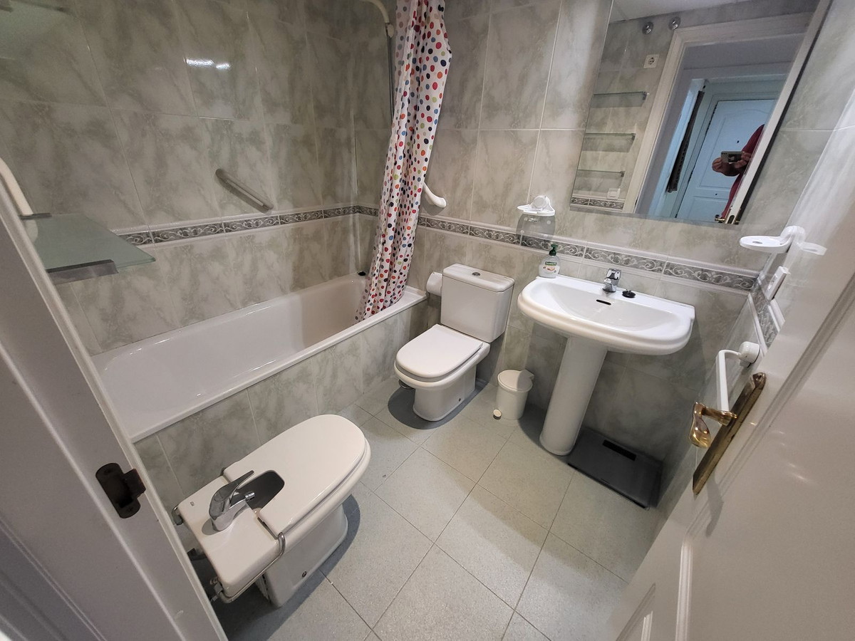 Te koop Middle Floor Apartment Costa Del Sol Puerto Banús € 750.000,-