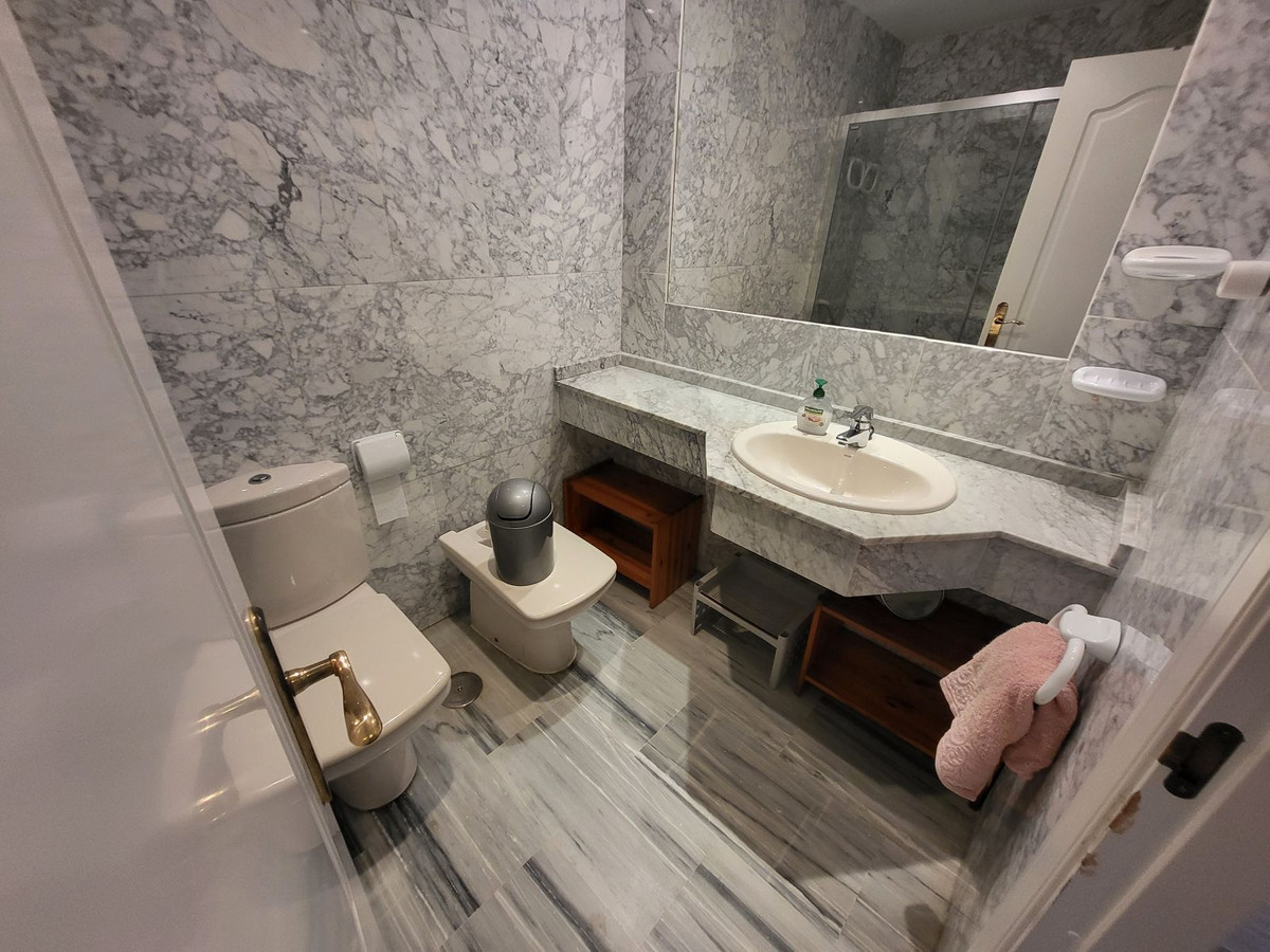 Te koop Middle Floor Apartment Costa Del Sol Puerto Banús € 750.000,-