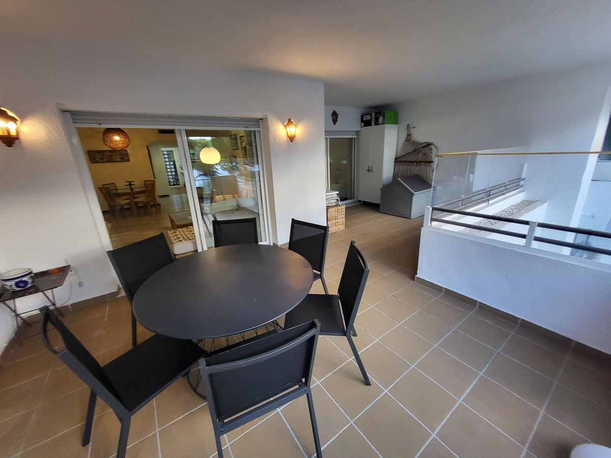 Te koop Middle Floor Apartment Costa Del Sol Puerto Banús € 750.000,-