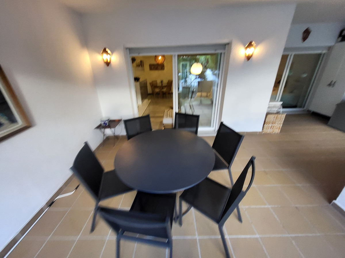 Te koop Middle Floor Apartment Costa Del Sol Puerto Banús € 750.000,-