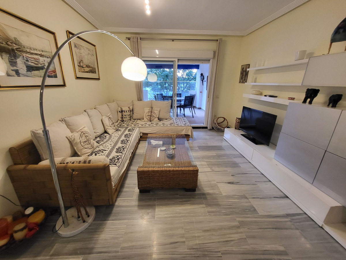 Te koop Middle Floor Apartment Costa Del Sol Puerto Banús € 750.000,-