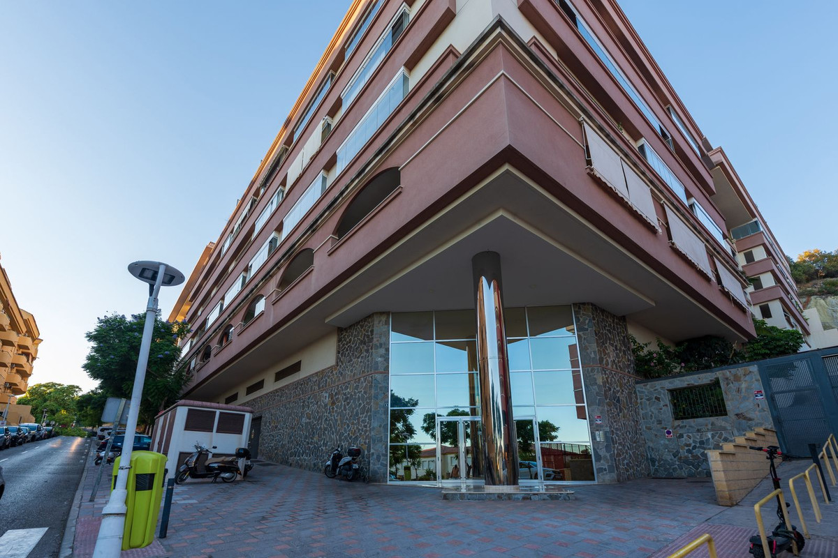 Te koop Middle Floor Apartment Costa Del Sol Los Pacos € 215.000,-