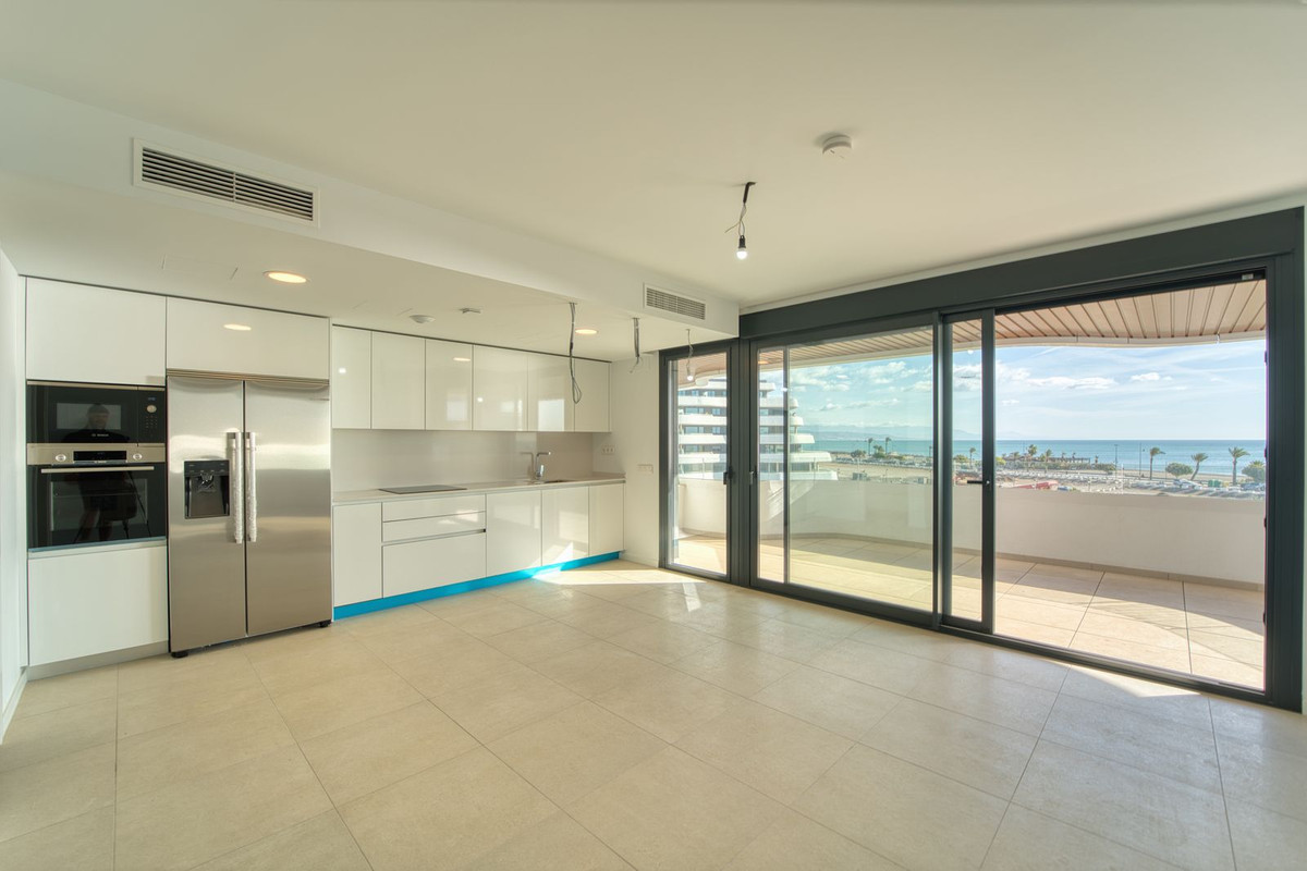 Te koop Middle Floor Apartment Costa Del Sol Torremolinos € 1.100.000,-