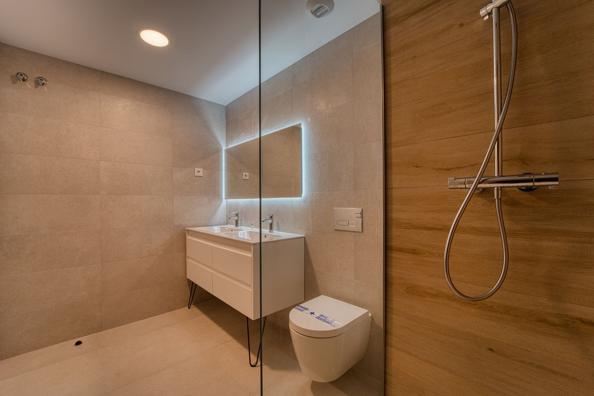 Te koop Middle Floor Apartment Costa Del Sol Torremolinos € 1.100.000,-