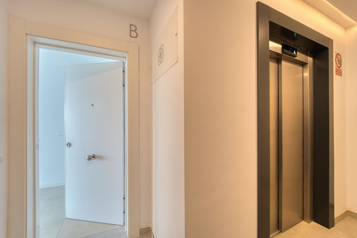 Te koop Middle Floor Apartment Costa Del Sol Torremolinos € 1.100.000,-