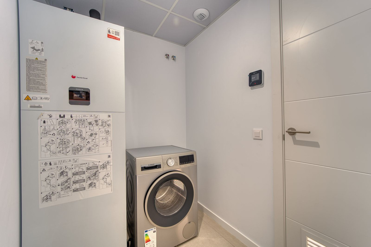 Te koop Middle Floor Apartment Costa Del Sol Torremolinos € 1.100.000,-