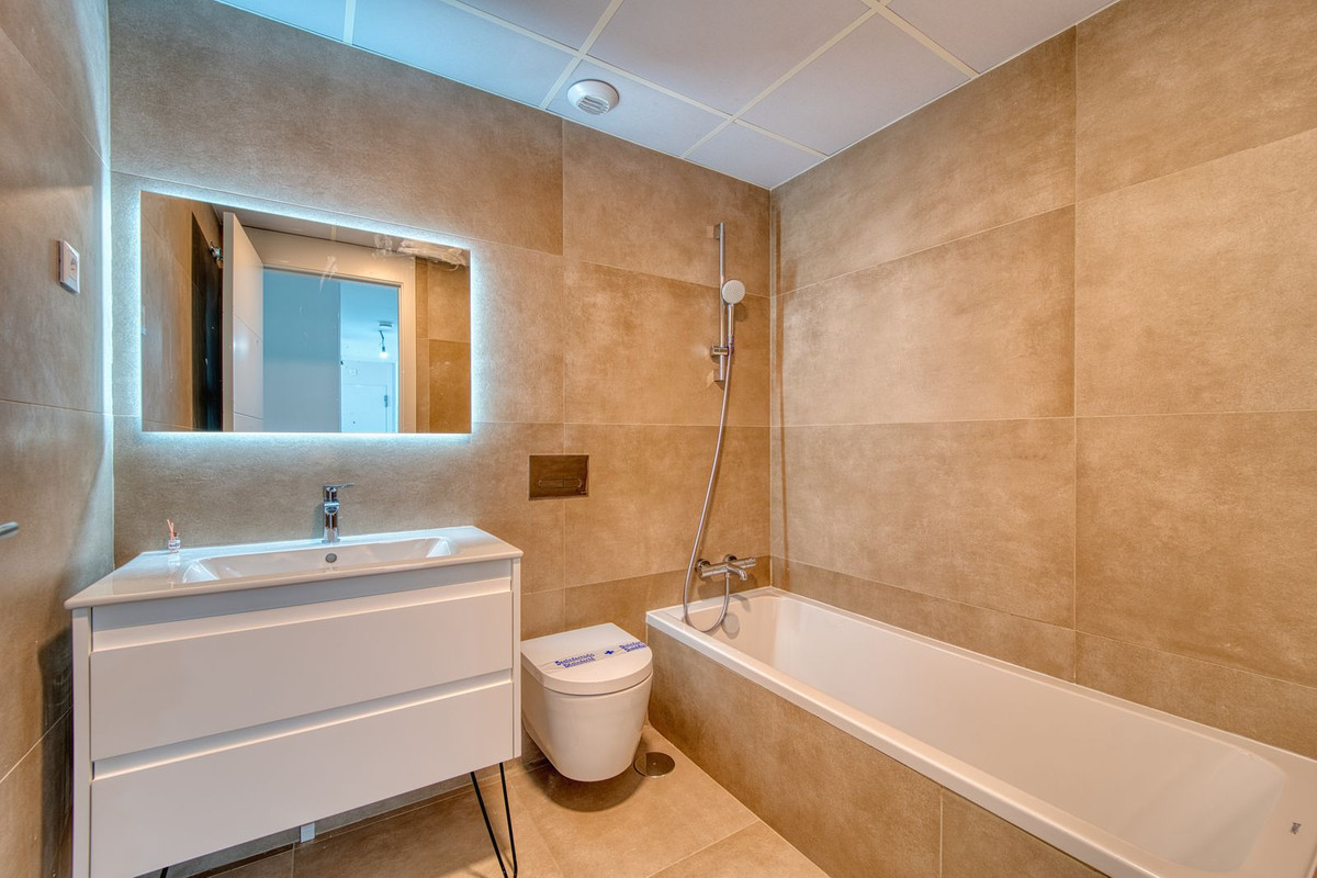 Te koop Middle Floor Apartment Costa Del Sol Torremolinos € 1.100.000,-