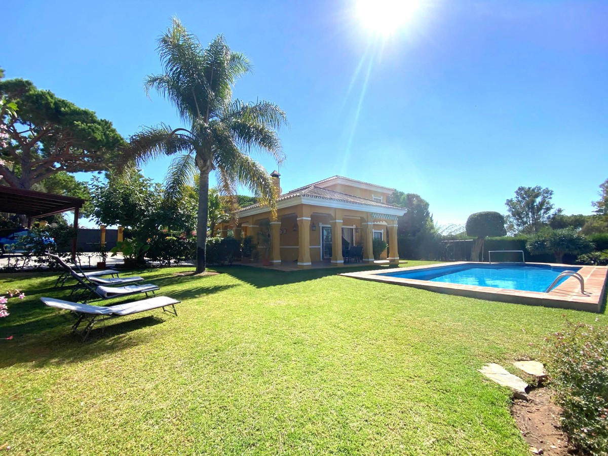 Te koop Vrijstaande Villa Costa Del Sol El Rosario € 1.400.000,-