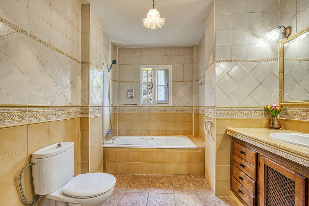 Te koop Vrijstaande Villa Costa Del Sol Marbella € 1.200.000,-