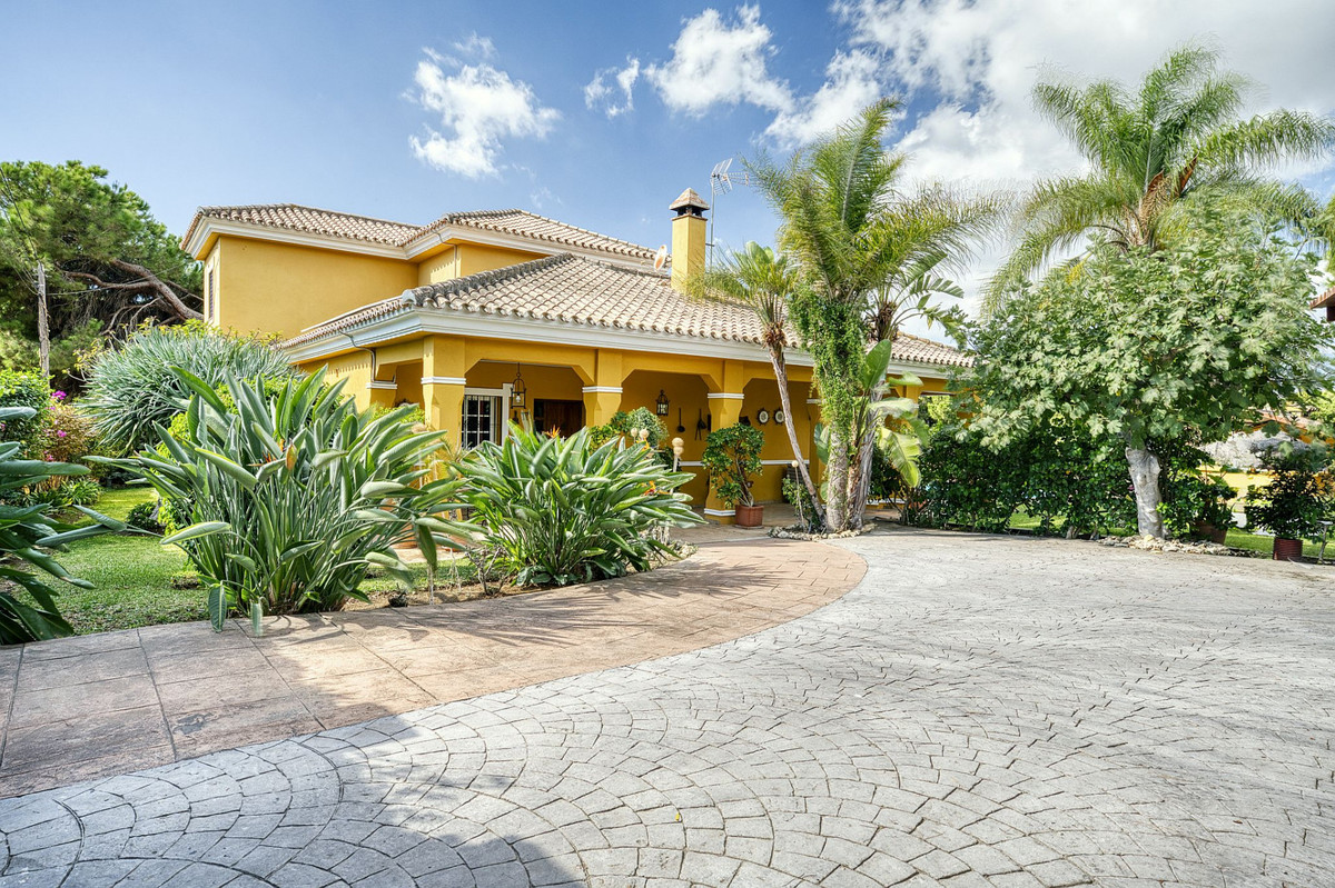 Te koop Vrijstaande Villa Costa Del Sol Marbella € 1.200.000,-