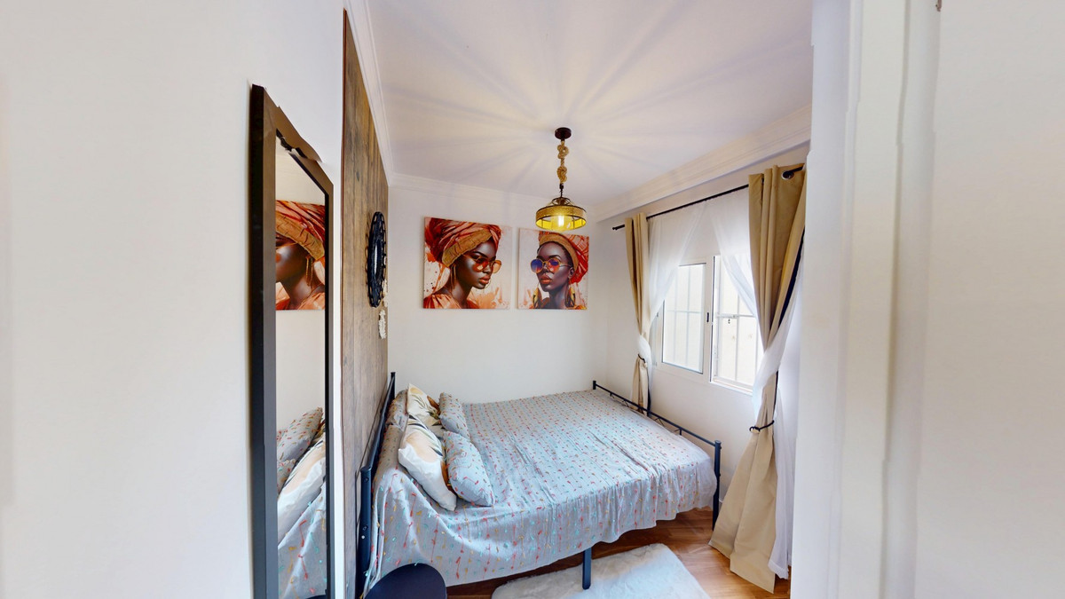 Te koop Middle Floor Apartment Costa Del Sol Nerja € 249.000,-