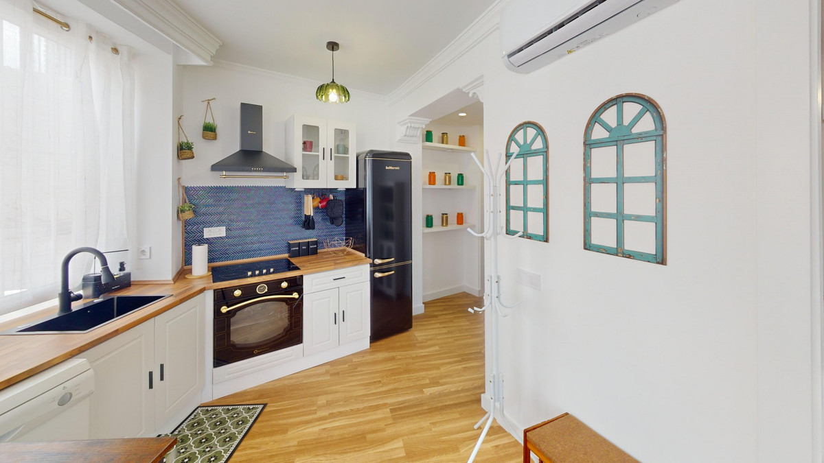 Te koop Middle Floor Apartment Costa Del Sol Nerja € 249.000,-