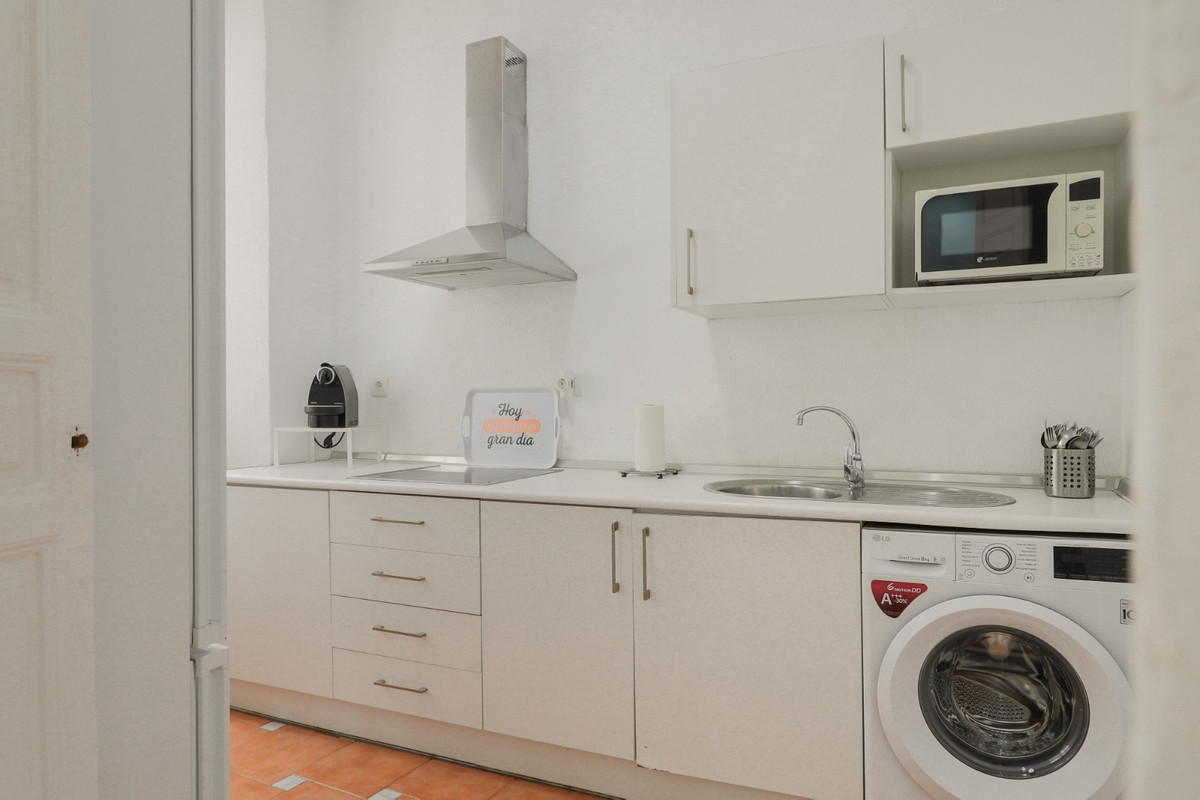 Te koop Middle Floor Apartment Costa Del Sol Málaga € 999.000,-