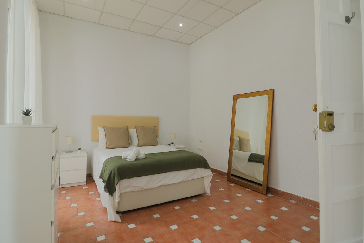 Te koop Middle Floor Apartment Costa Del Sol Málaga € 999.000,-