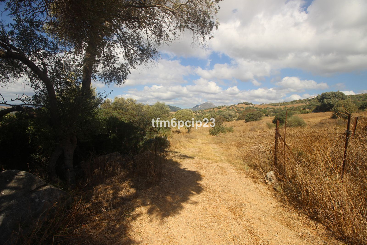 Te koop Land met ruïne Costa Del Sol Casares € 325.000,-