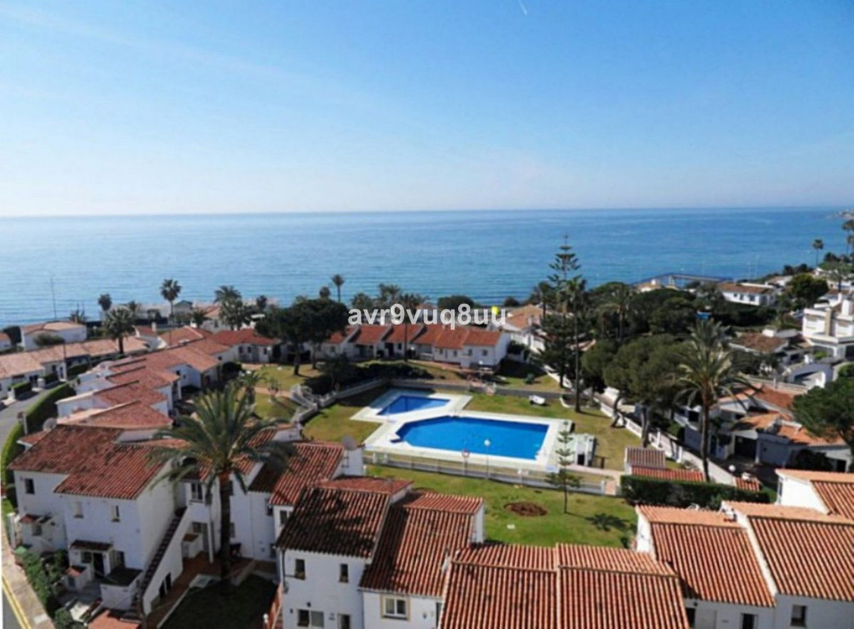 Te koop Half vrijstaand huis Costa Del Sol La Cala De Mijas € 595.000,-