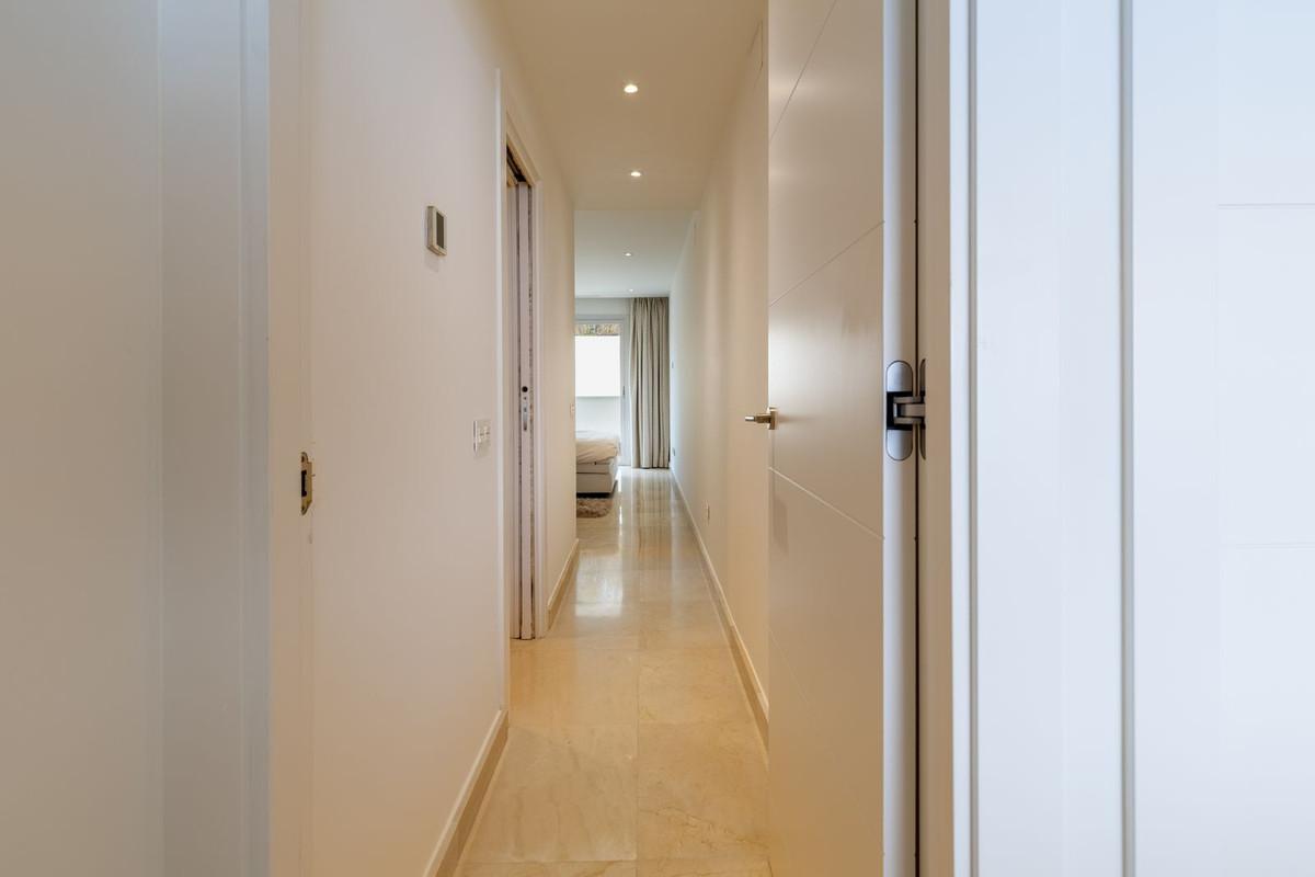 Te koop Middle Floor Apartment Costa Del Sol Nueva Andalucía € 845.000,-