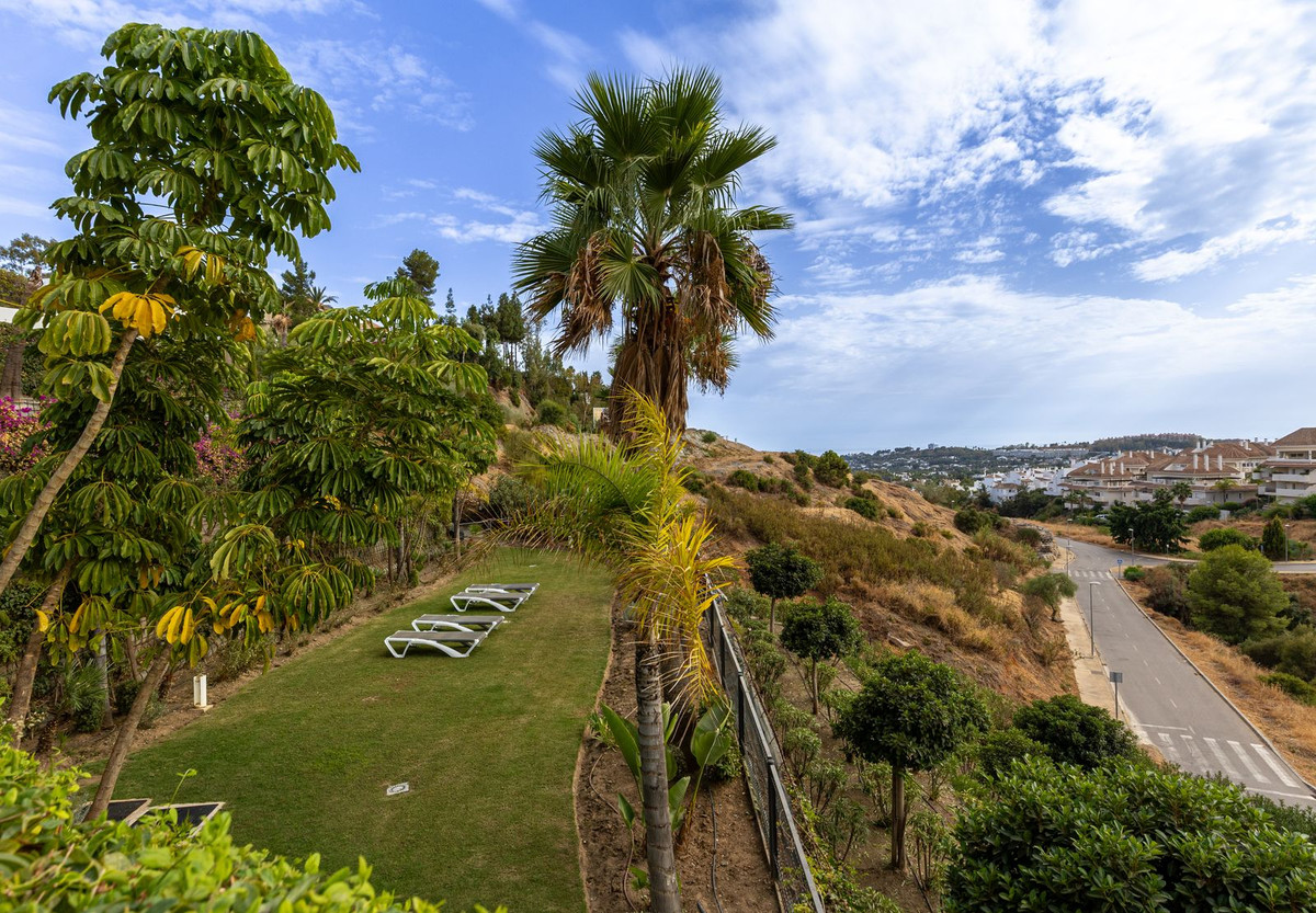 Te koop Middle Floor Apartment Costa Del Sol Nueva Andalucía € 845.000,-