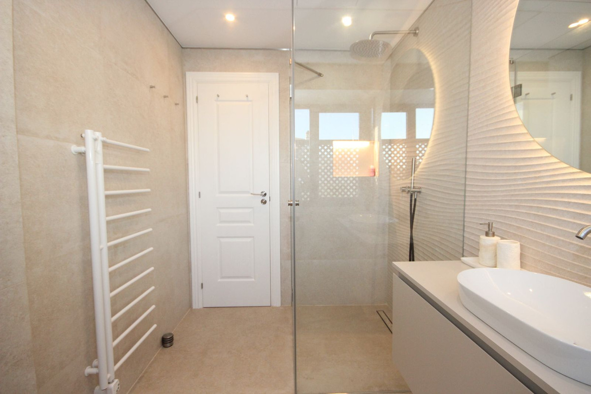 Te koop Herenhuis Costa Del Sol Bahía De Marbella € 1.150.000,-