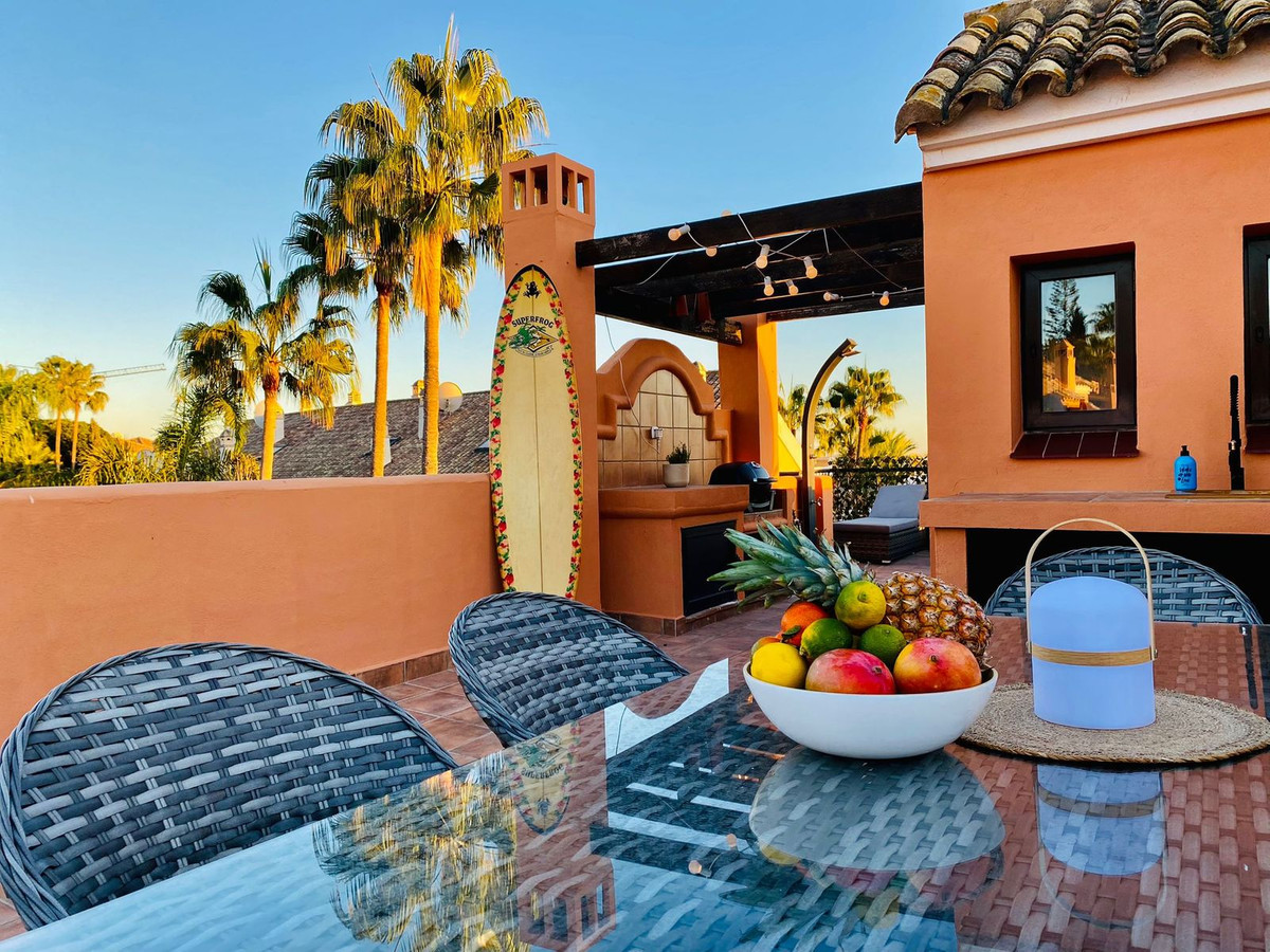Te koop Herenhuis Costa Del Sol Bahía De Marbella € 1.150.000,-