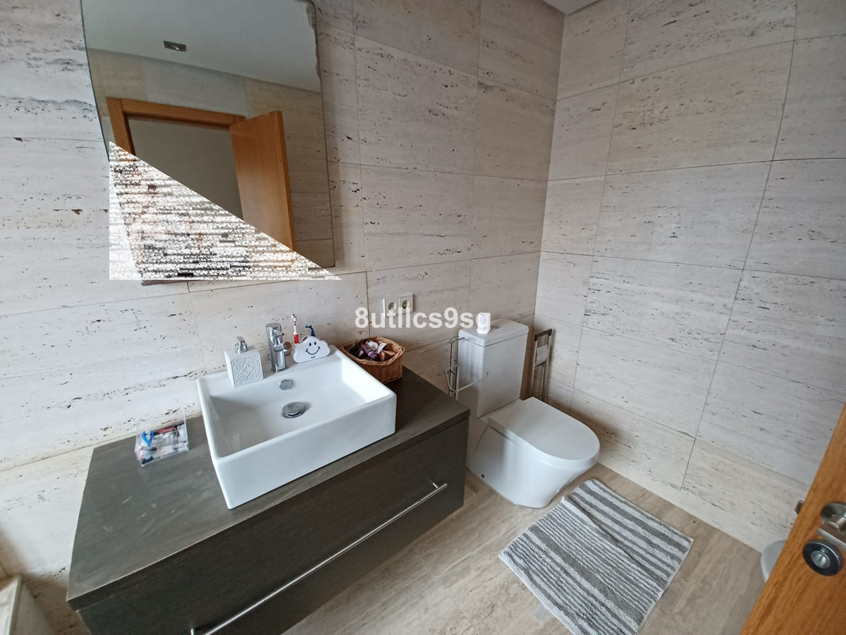 Te koop Herenhuis Costa Del Sol Manilva € 450.000,-