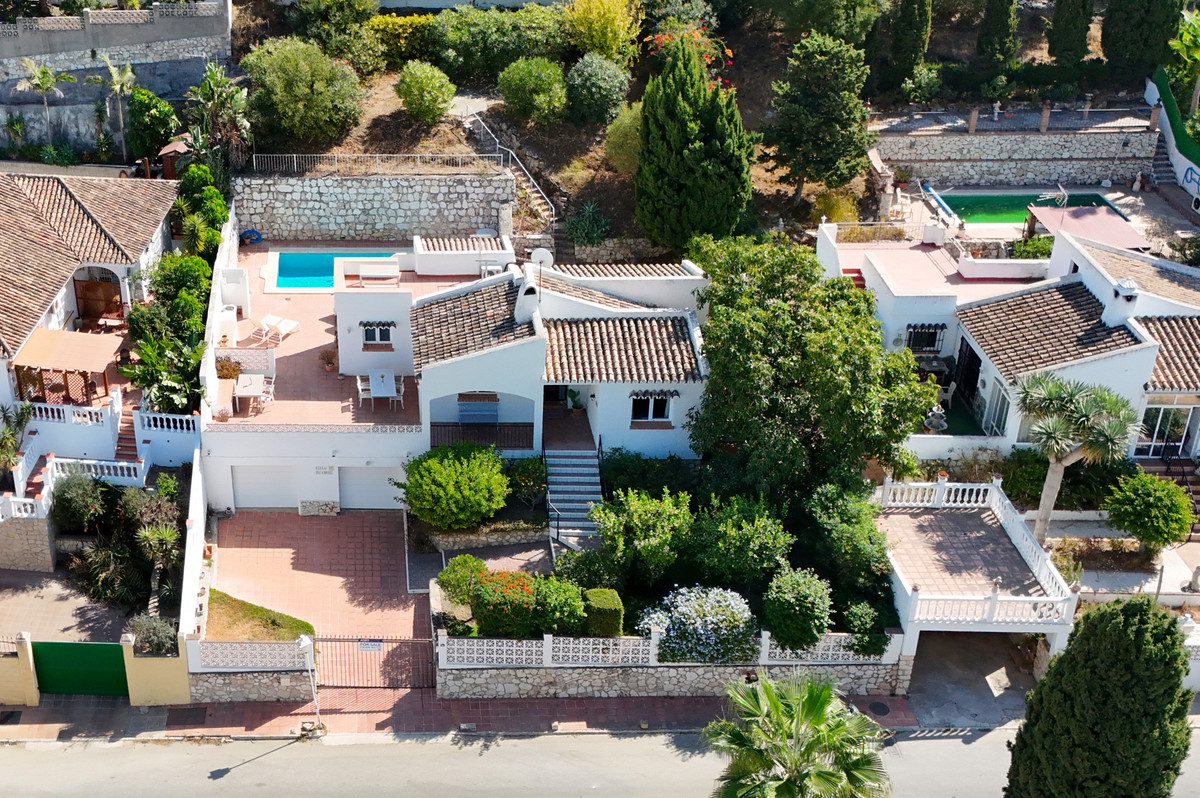 Te koop Vrijstaande Villa Costa Del Sol Cerros Del Aguila € 730.000,-