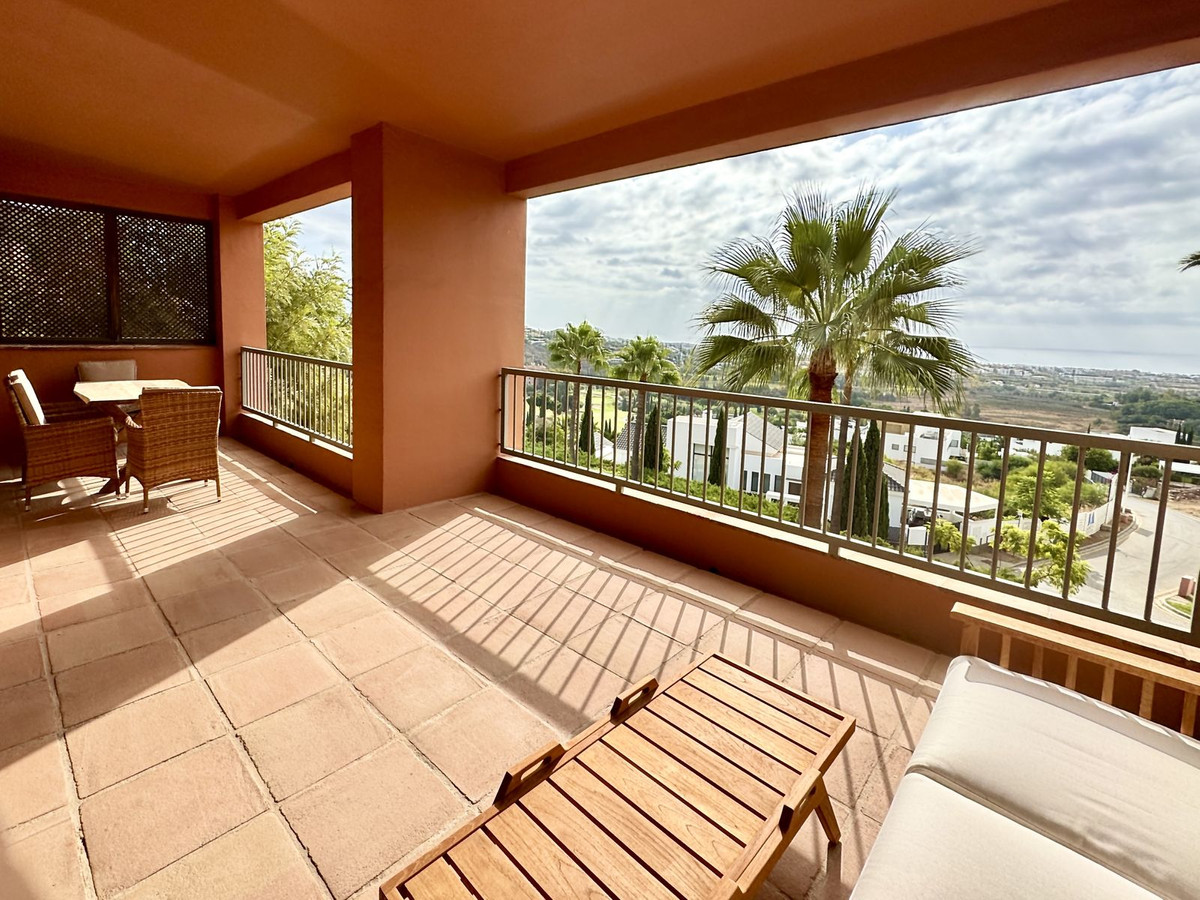 Te koop Middle Floor Apartment Costa Del Sol Los Flamingos € 750.000,-