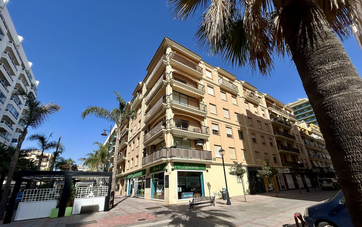 Te koop Middle Floor Apartment Costa Del Sol Fuengirola € 539.900,-