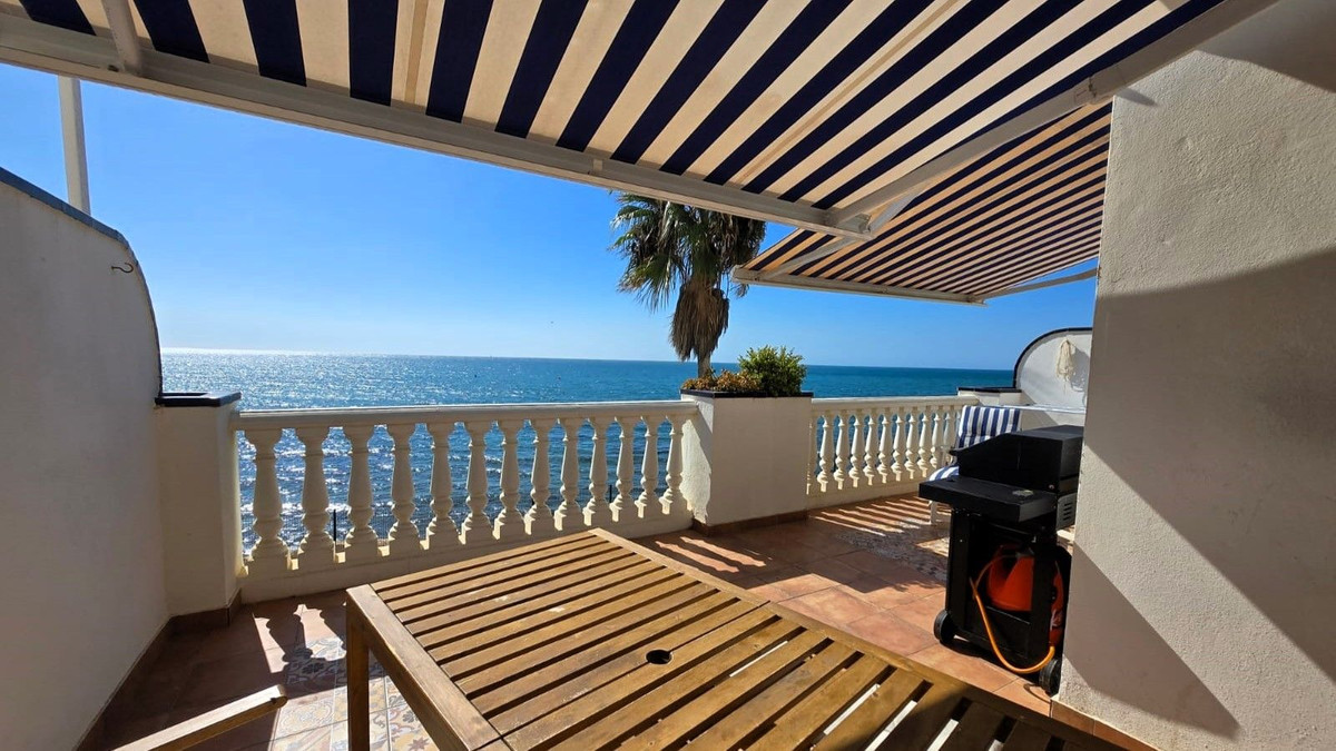 Te koop Middle Floor Apartment Costa Del Sol Mijas Costa € 449.000,-