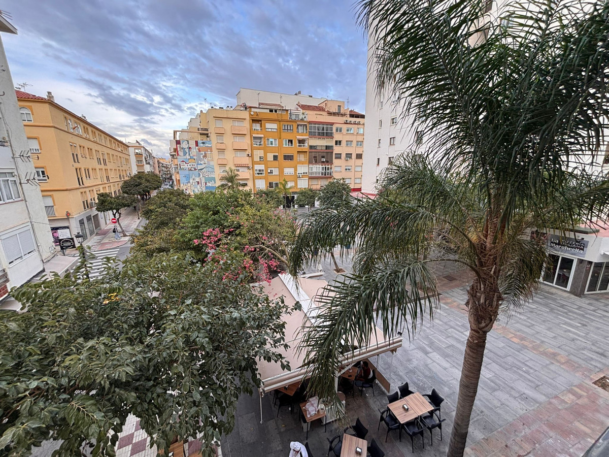 Te koop Middle Floor Apartment Costa Del Sol Estepona € 450.000,-