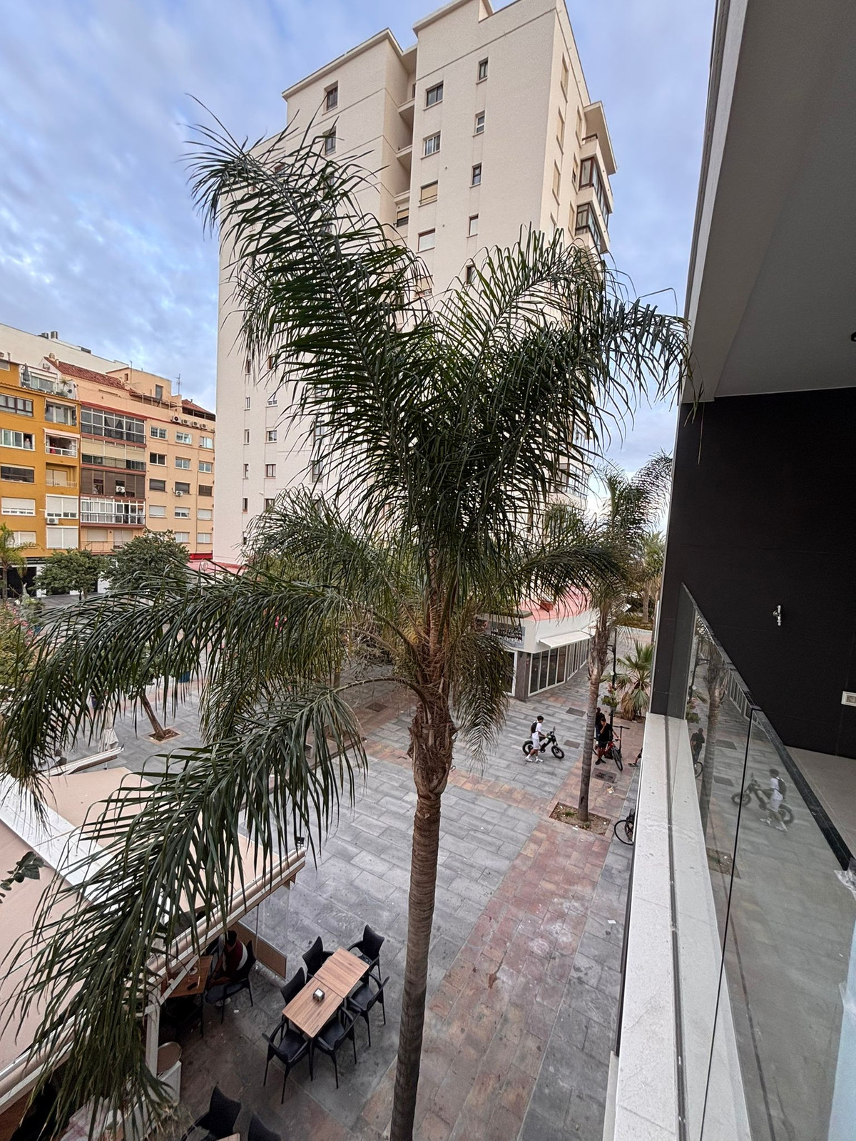 Te koop Middle Floor Apartment Costa Del Sol Estepona € 450.000,-