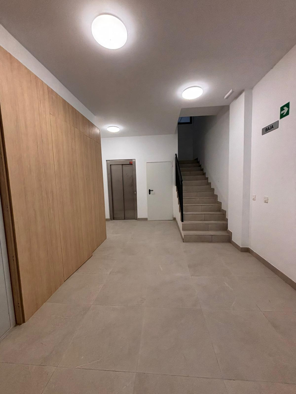 Te koop Middle Floor Apartment Costa Del Sol Estepona € 450.000,-