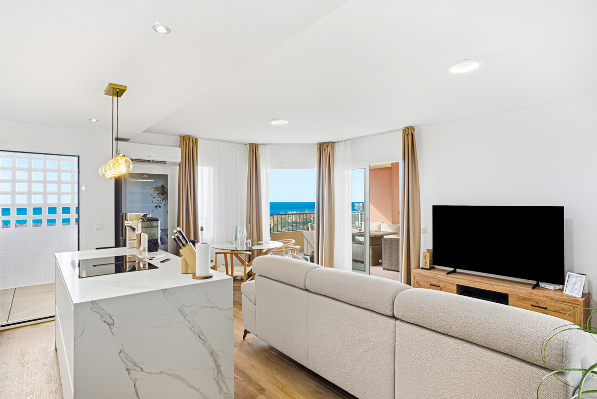 Te koop Middle Floor Apartment Costa Del Sol Riviera Del Sol € 449.000,-