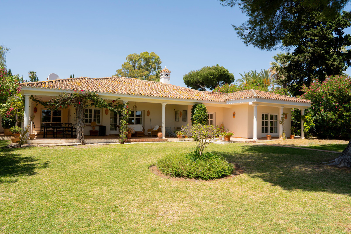 Te koop Vrijstaande Villa Costa Del Sol El Paraiso € 2.850.000,-