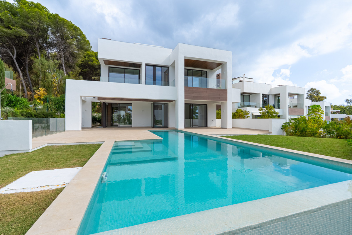 Te koop Vrijstaande Villa Costa Del Sol Marbella € 4.200.000,-