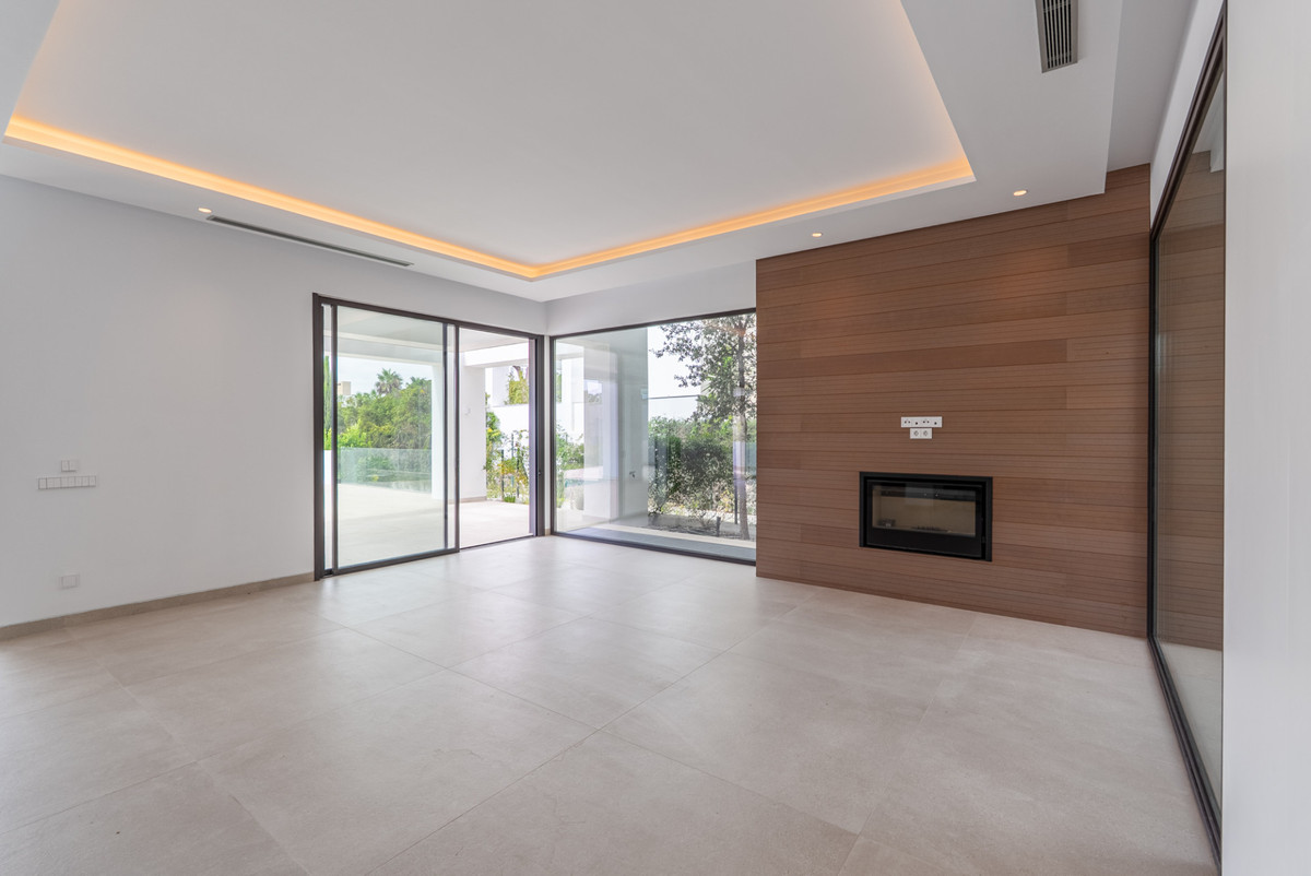 Te koop Vrijstaande Villa Costa Del Sol Marbella € 4.200.000,-