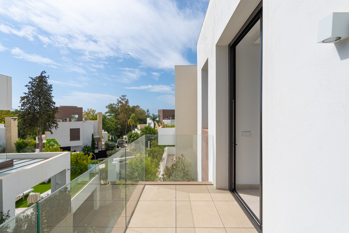 Te koop Vrijstaande Villa Costa Del Sol Marbella € 4.200.000,-