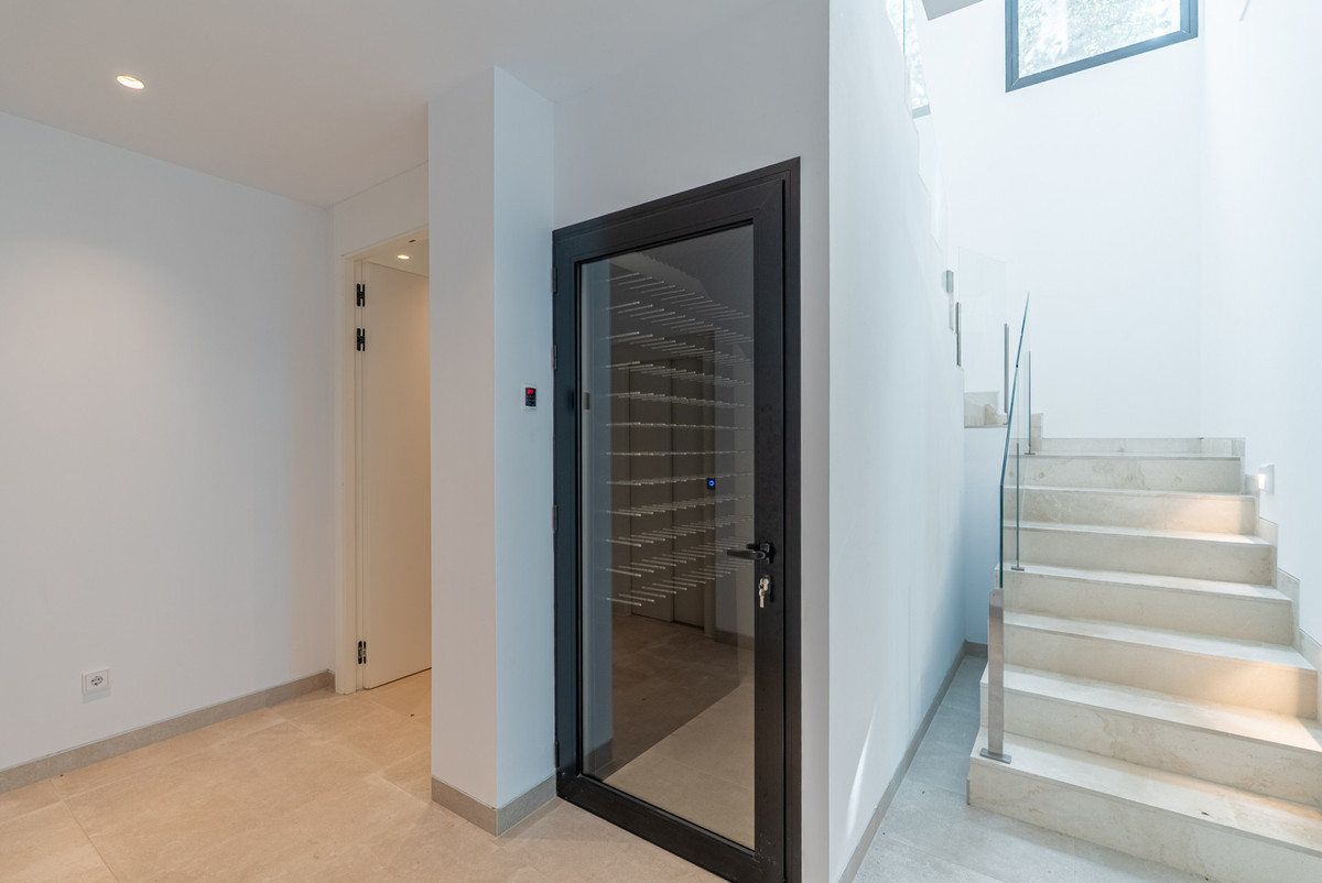 Te koop Vrijstaande Villa Costa Del Sol Marbella € 4.200.000,-