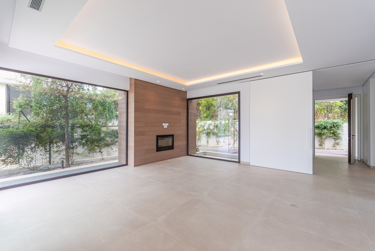 Te koop Vrijstaande Villa Costa Del Sol Marbella € 4.200.000,-