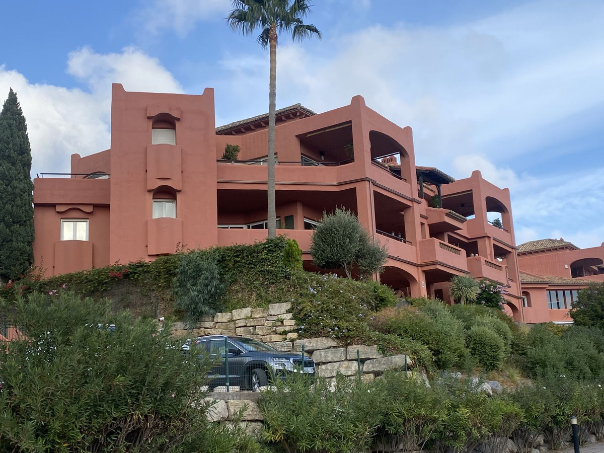 Te koop Middle Floor Apartment Costa Del Sol Benalmadena € 595.000,-
