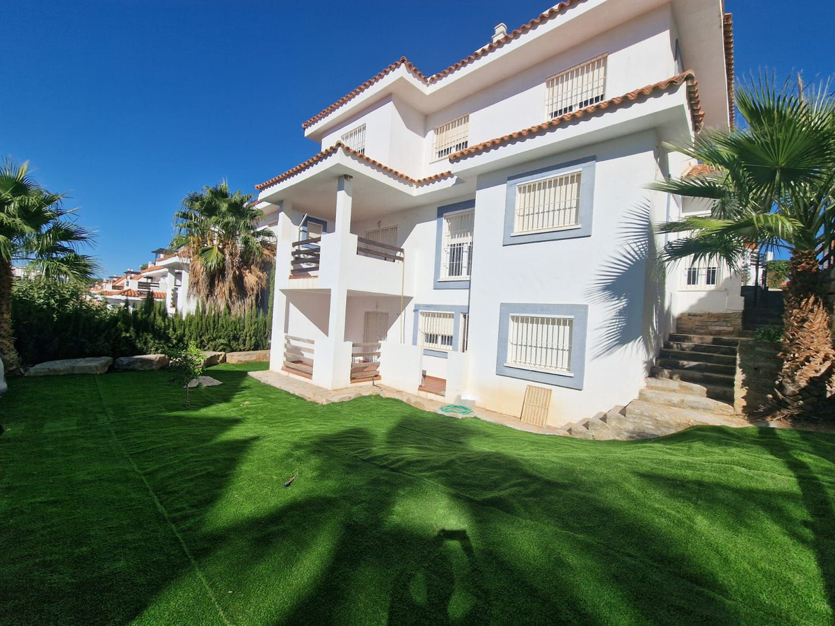Te koop Vrijstaande Villa Costa Del Sol Manilva € 550.000,-