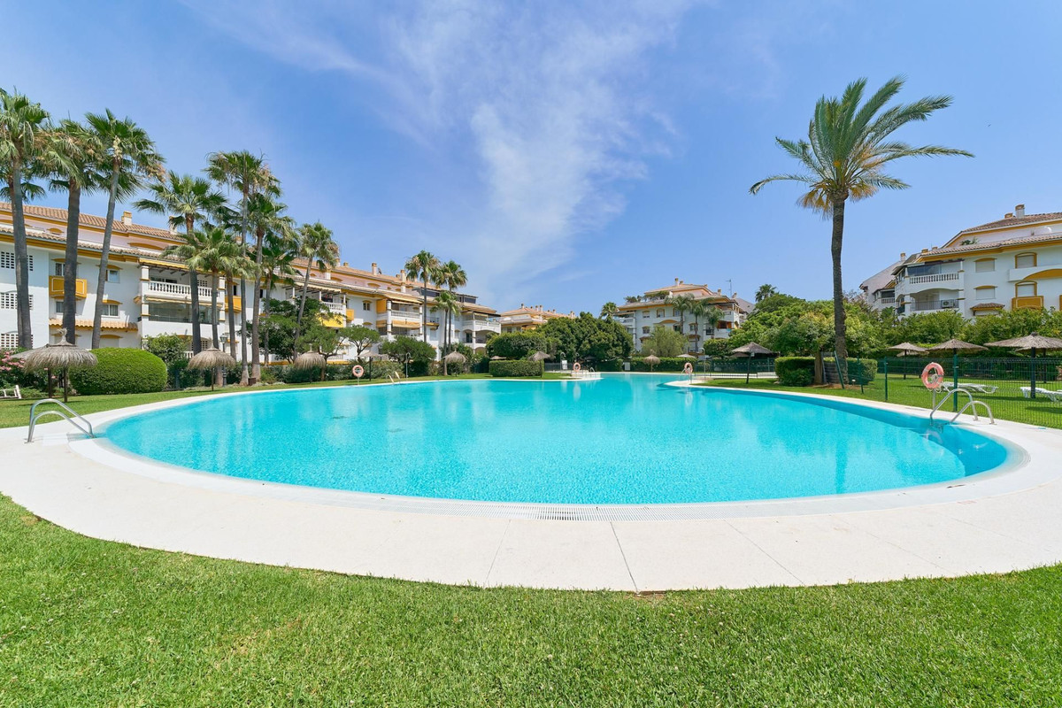 Te koop Gelijkvloers appartement Costa Del Sol Nueva Andalucía € 625.700,-