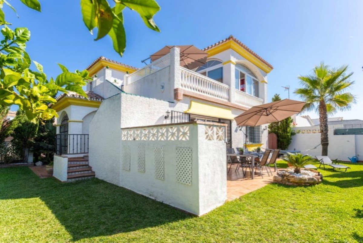 Te koop Vrijstaande Villa Costa Del Sol Elviria € 985.000,-