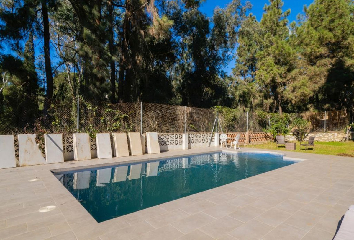 Te koop Vrijstaande Villa Costa Del Sol El Chaparral € 1.350.000,-